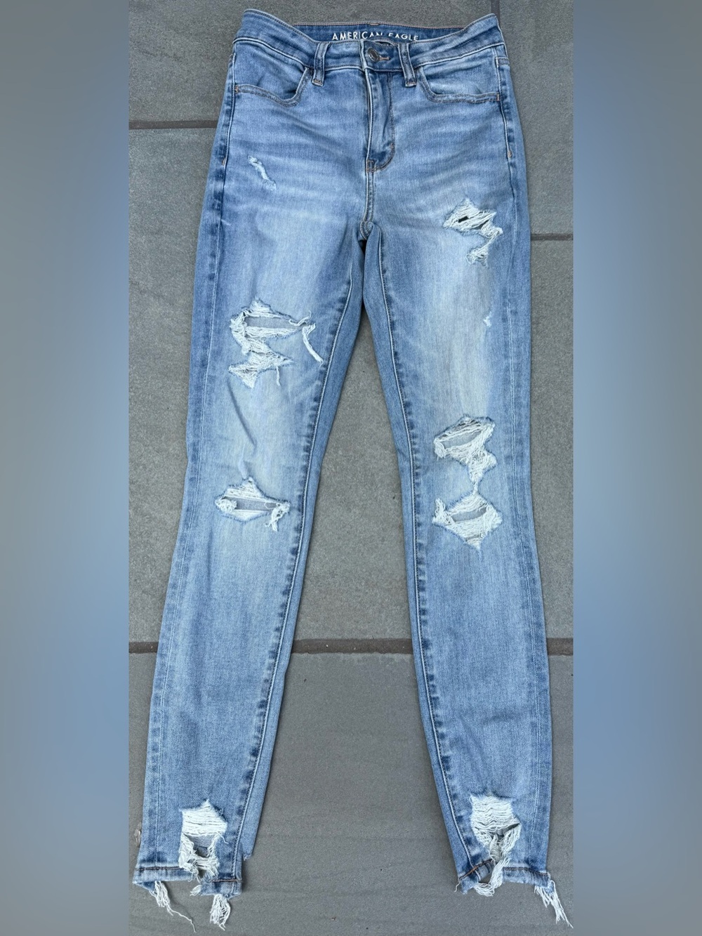 American Eagle Hi-Rise Jegging Jeans Distressed Light Wash Size 4 Regular